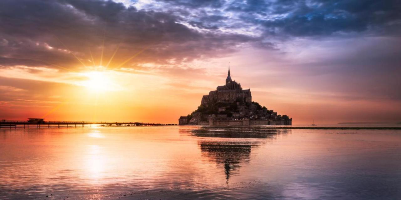 Chambres D'Hotes Avec Piscine Aux Agapanthes De Cromel - Mont Saint Michel Exterior photo