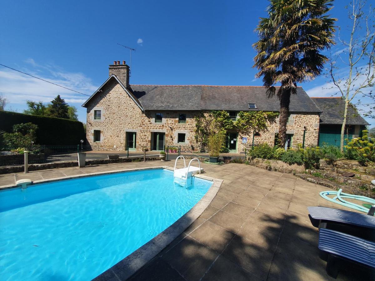 Chambres D'Hotes Avec Piscine Aux Agapanthes De Cromel - Mont Saint Michel Exterior photo
